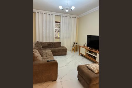 Sala de casa para alugar com 3 quartos, 270m² em Jardim Consorcio, São Paulo