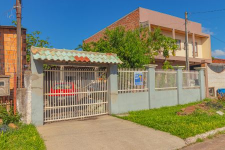 Casa à venda com 217m², 2 quartos e 3 vagas Casa à venda com 217m², 2 quartos e 3 vagasFachada/Placa