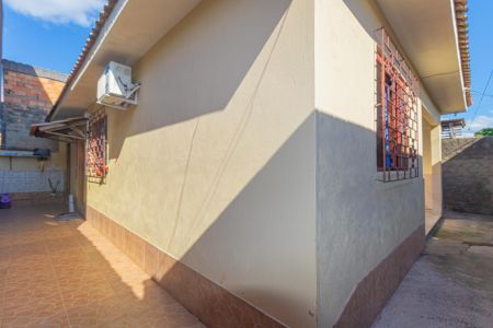 Casa à venda com 217m², 2 quartos e 3 vagas Casa à venda com 217m², 2 quartos e 3 vagasÁrea externa