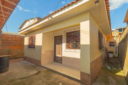 Fachada de casa à venda com 2 quartos, 217m² em Estância Velha, Canoas