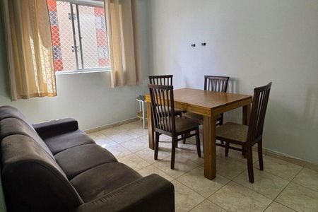 Apartamento à venda com 67m², 2 quartos e 1 vagaSala