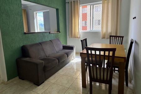 Apartamento à venda com 67m², 2 quartos e 1 vagaSala
