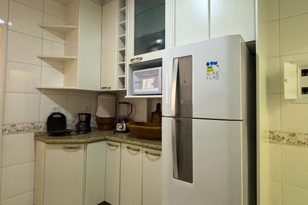 Apartamento à venda com 67m², 2 quartos e 1 vagaCozinha 