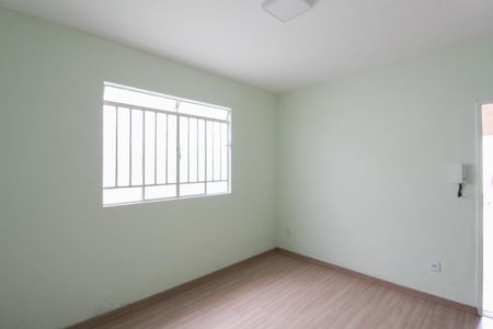 Casa para alugar com 360m², 3 quartos e 4 vagas Casa para alugar com 360m², 3 quartos e 4 vagasSala de Jantar