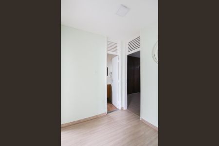 Casa para alugar com 360m², 3 quartos e 4 vagas Casa para alugar com 360m², 3 quartos e 4 vagasCorredor