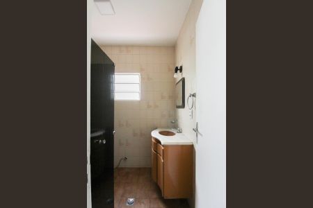 Casa para alugar com 360m², 3 quartos e 4 vagas Casa para alugar com 360m², 3 quartos e 4 vagasBanheiro Social