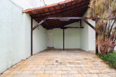 Casa para alugar com 360m², 3 quartos e 4 vagas Casa para alugar com 360m², 3 quartos e 4 vagasGaragem