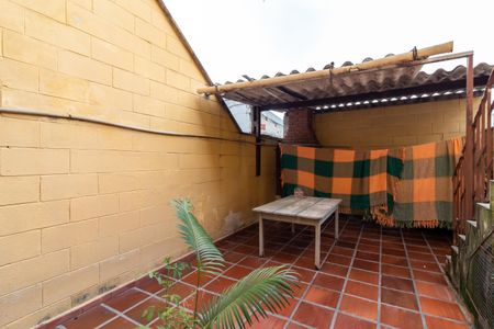 Casa à venda com 85m², 2 quartos e 1 vaga Casa à venda com 85m², 2 quartos e 1 vagaQuintal