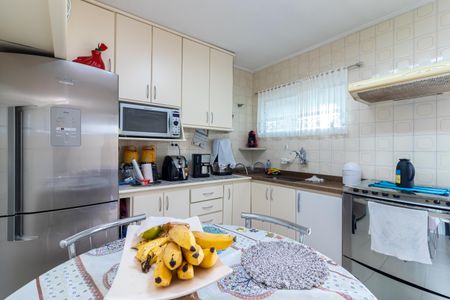 Casa à venda com 85m², 2 quartos e 1 vaga Casa à venda com 85m², 2 quartos e 1 vagaCozinha