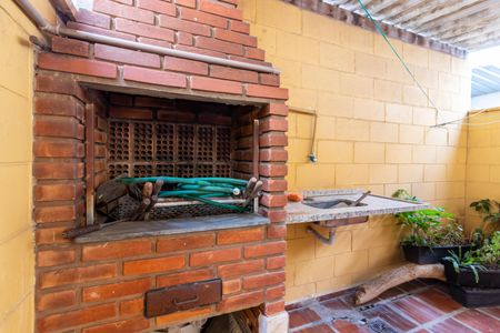 Casa à venda com 85m², 2 quartos e 1 vaga Casa à venda com 85m², 2 quartos e 1 vagaQuintal - Churrasqueira