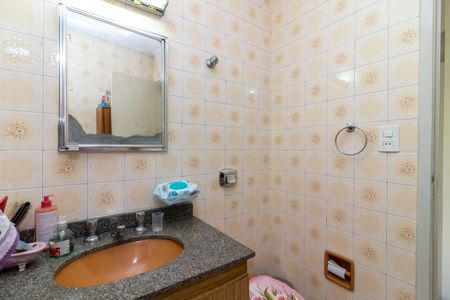 Casa à venda com 85m², 2 quartos e 1 vaga Casa à venda com 85m², 2 quartos e 1 vagaBanheiro