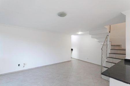 Sala de casa para alugar com 3 quartos, 140m² em Jardim Montanhês, Belo Horizonte