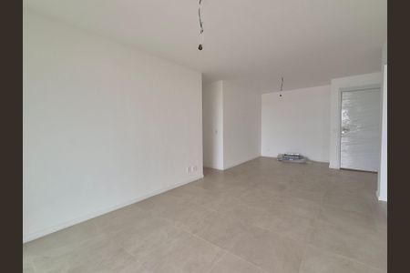Sala  de apartamento à venda com 3 quartos, 106m² em Barra da Tijuca, Rio de Janeiro