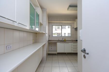 Apartamento para alugar com 120m², 2 quartos e 2 vagas Apartamento para alugar com 120m², 2 quartos e 2 vagasCozinha