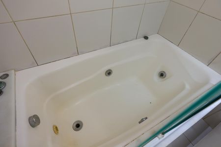 Apartamento para alugar com 120m², 2 quartos e 2 vagas Apartamento para alugar com 120m², 2 quartos e 2 vagasBanheiro da Suíte 1