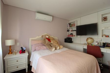 Apartamento à venda com 140m², 3 quartos e 2 vagasQuarto 2