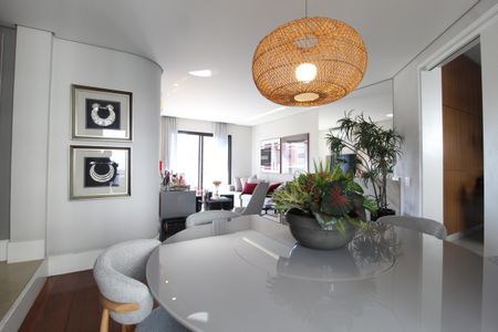 Apartamento à venda com 140m², 3 quartos e 2 vagasSala