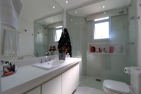 Apartamento à venda com 140m², 3 quartos e 2 vagasBanheiro da Suíte