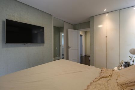 Apartamento à venda com 140m², 3 quartos e 2 vagasQuarto 3 - Suíte