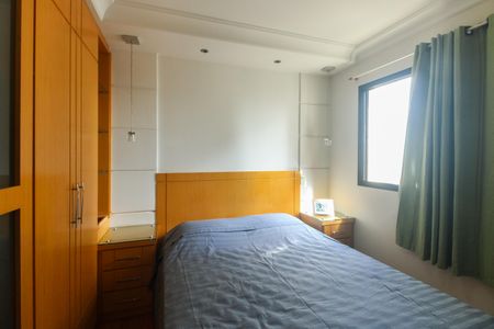 Apartamento à venda com 77m², 3 quartos e 2 vagas Apartamento à venda com 77m², 3 quartos e 2 vagasSuíte