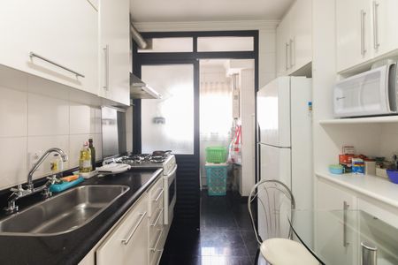 Apartamento à venda com 77m², 3 quartos e 2 vagas Apartamento à venda com 77m², 3 quartos e 2 vagasCozinha