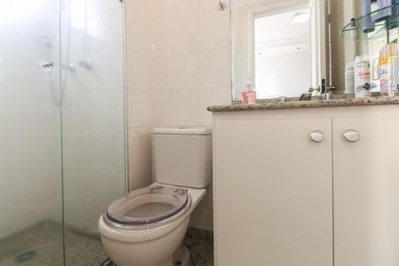 Apartamento à venda com 77m², 3 quartos e 2 vagas Apartamento à venda com 77m², 3 quartos e 2 vagasBanheiro Suíte