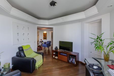 Apartamento à venda com 200m², 3 quartos e 3 vagas Apartamento à venda com 200m², 3 quartos e 3 vagasSala de tv