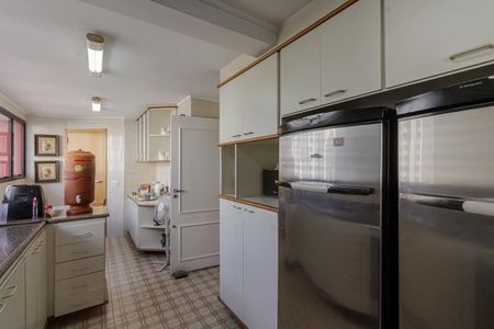 Apartamento à venda com 200m², 3 quartos e 3 vagas Apartamento à venda com 200m², 3 quartos e 3 vagasCozinha