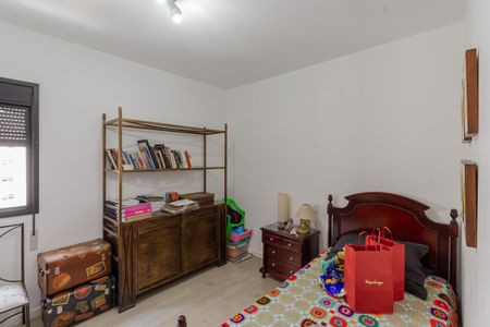 Apartamento à venda com 200m², 3 quartos e 3 vagas Apartamento à venda com 200m², 3 quartos e 3 vagasSuíte 1