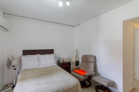 Apartamento à venda com 200m², 3 quartos e 3 vagas Apartamento à venda com 200m², 3 quartos e 3 vagasSuíte 3