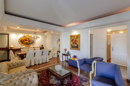 Apartamento à venda com 200m², 3 quartos e 3 vagas Apartamento à venda com 200m², 3 quartos e 3 vagasSala