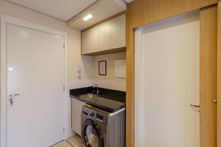 Studio para alugar com 33m², 1 quarto e sem vaga Studio para alugar com 33m², 1 quarto e sem vagaCozinha e Área de Serviço