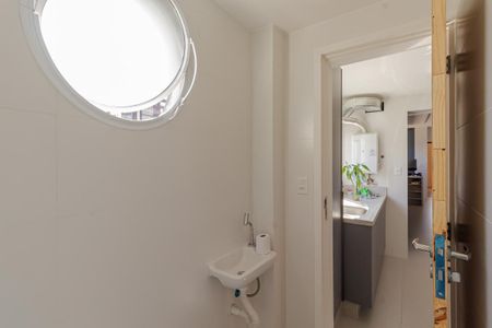 Apartamento à venda com 193m², 3 quartos e 2 vagasBanheiro de serviço