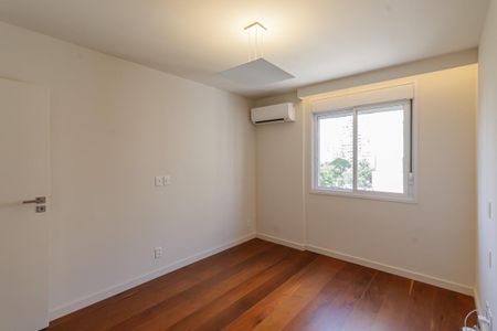 Apartamento à venda com 193m², 3 quartos e 2 vagasQuarto 1