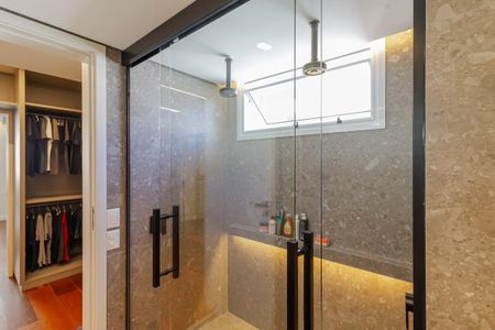 Apartamento à venda com 193m², 3 quartos e 2 vagasBanheiro da Suíte