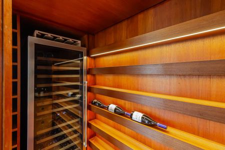 Apartamento à venda com 193m², 3 quartos e 2 vagasAdega