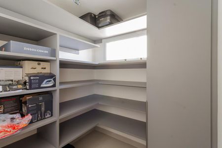 Apartamento à venda com 193m², 3 quartos e 2 vagasÁrea de Serviço