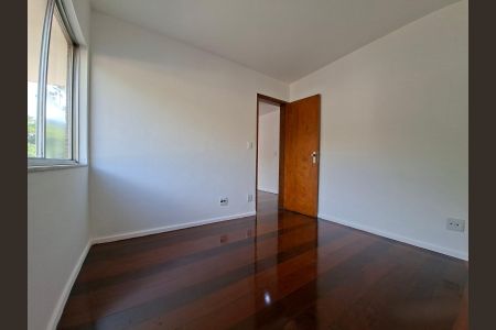 Quarto 2 de apartamento para alugar com 2 quartos, 46m² em Estácio, Rio de Janeiro