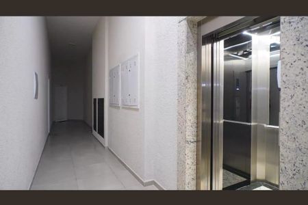 Apartamento para alugar com 65m², 2 quartos e 1 vaga Apartamento para alugar com 65m², 2 quartos e 1 vagaElevador