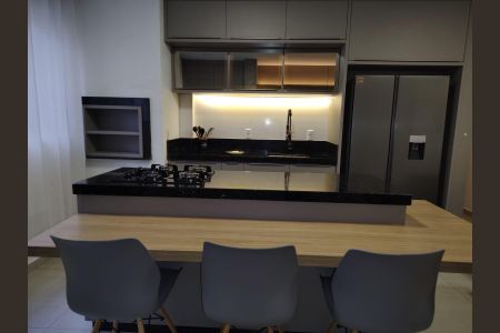 Apartamento para alugar com 65m², 2 quartos e 1 vaga Apartamento para alugar com 65m², 2 quartos e 1 vagaCozinha