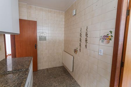 Apartamento à venda com 127m², 4 quartos e 2 vagas Apartamento à venda com 127m², 4 quartos e 2 vagasCozinha