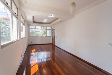 Apartamento à venda com 127m², 4 quartos e 2 vagas Apartamento à venda com 127m², 4 quartos e 2 vagasSala