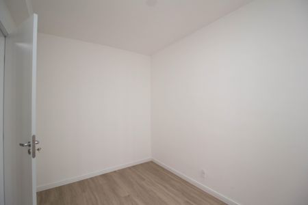 Quarto 1 de apartamento para alugar com 2 quartos, 42m² em Vila Albertina, São Paulo