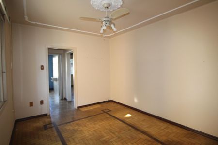 Apartamento à venda com 73m², 2 quartos e sem vagaSala