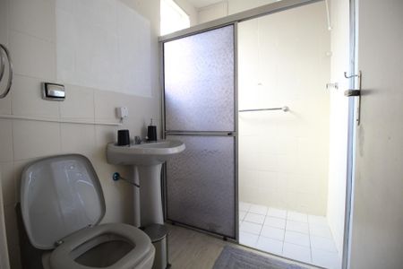 Apartamento à venda com 73m², 2 quartos e sem vagaBanheiro