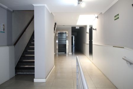 Apartamento à venda com 73m², 2 quartos e sem vagaCorredor