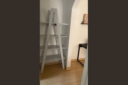 Apartamento para alugar com 42m², 1 quarto e sem vaga Apartamento para alugar com 42m², 1 quarto e sem vagaCorredor