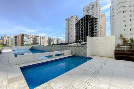 Apartamento à venda com 75m², 3 quartos e 1 vagaÁrea comum - Piscina