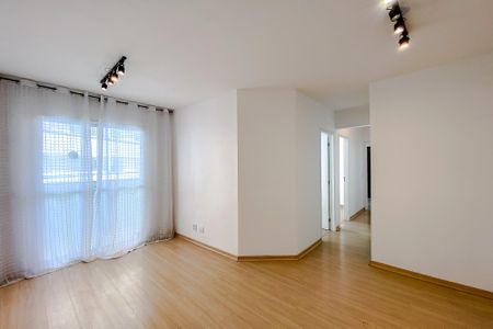 Apartamento à venda com 75m², 3 quartos e 1 vaga Apartamento à venda com 75m², 3 quartos e 1 vagaSala