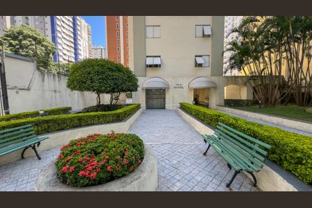 Apartamento para alugar com 100m², 3 quartos e 1 vaga Apartamento para alugar com 100m², 3 quartos e 1 vagaFachada